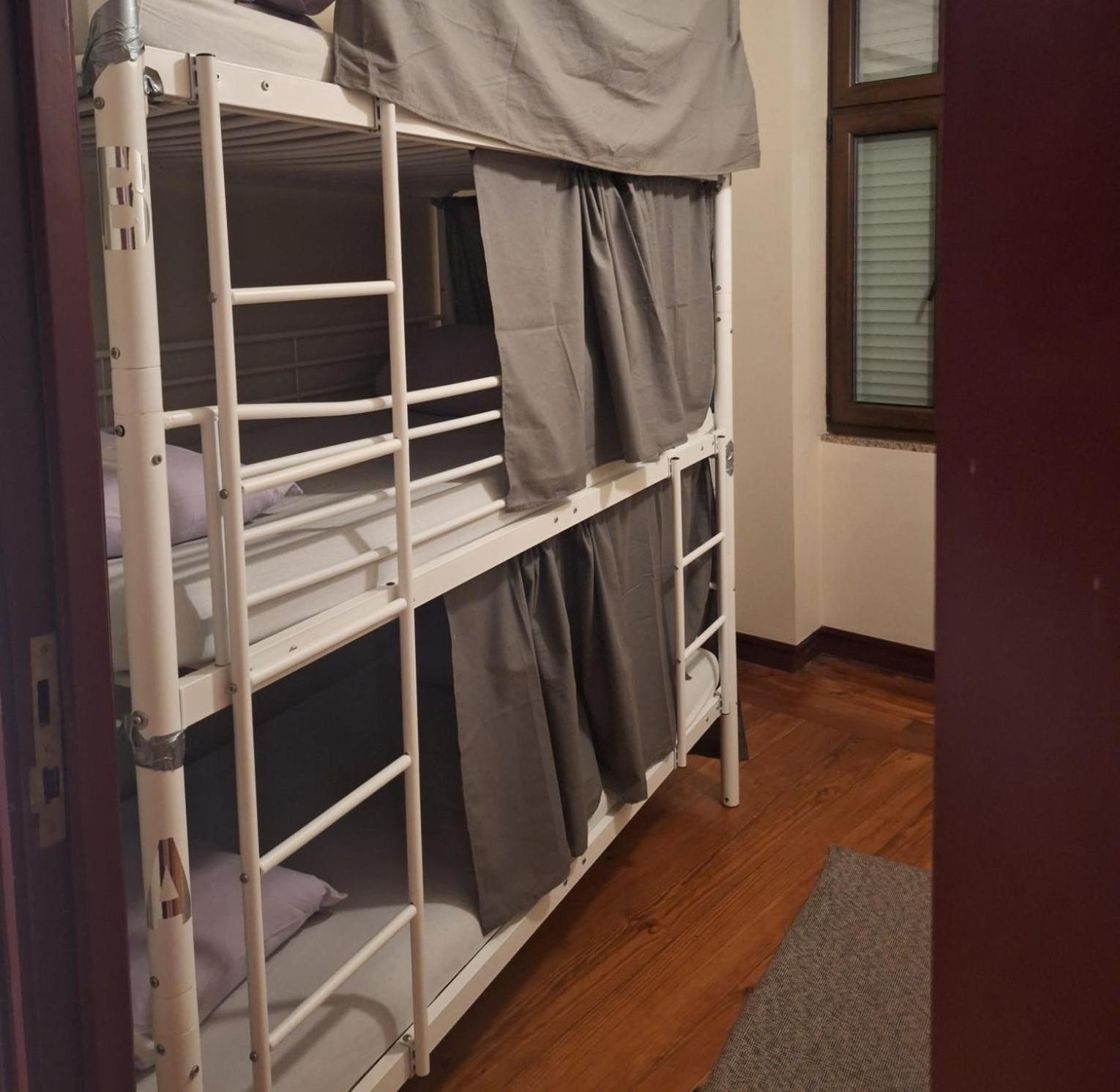 Easy Host Porto Hostel Екстериор снимка